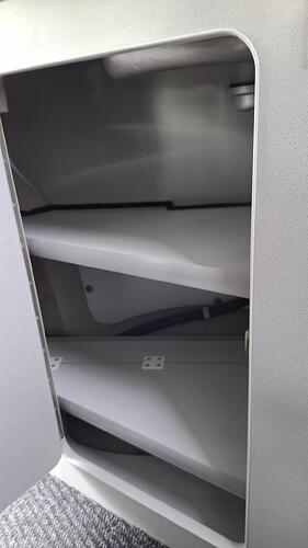 Küchenschrank links