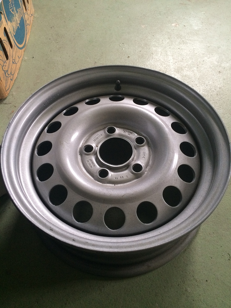 Eine 15" Mefro Felge, neuwertig - Biete - VWBUSFORUM.CH