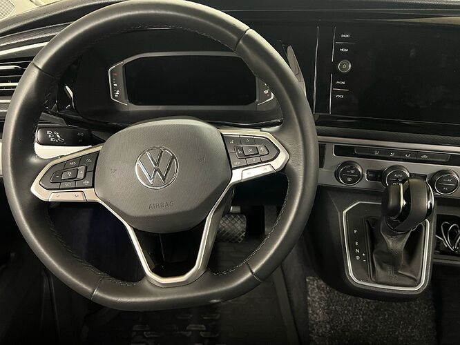 VW T6.1 Beach