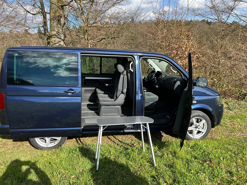Zu verkaufen: VW T5 Multivan 2.0 TDI CR Family Edition 25 4Motion ...