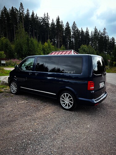 6E92293B-359F-4EB6-AA87-5871D46517F3