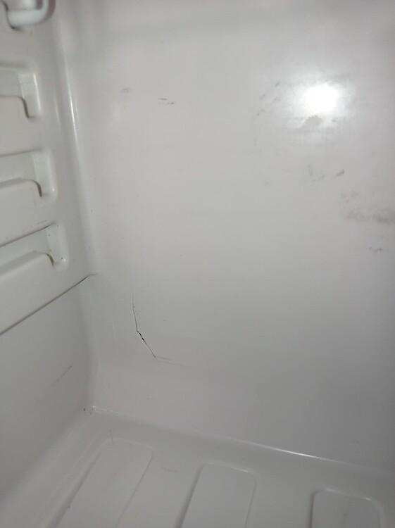 Risse an der KühlschrankRückwand Camping VWBUSFORUM.CH