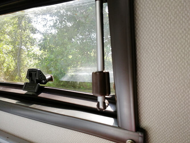 Aussteller_Dachseitenfenster