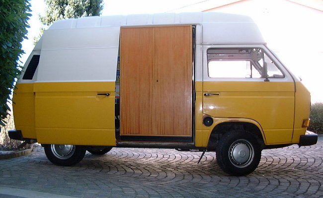 200204_Busschrank2a